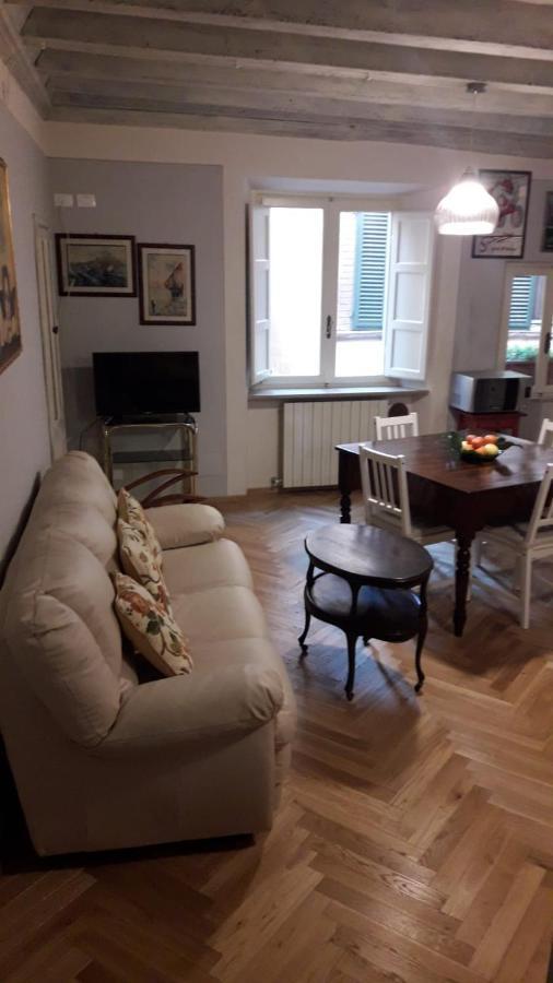 Serenella Apartment Лукка Экстерьер фото