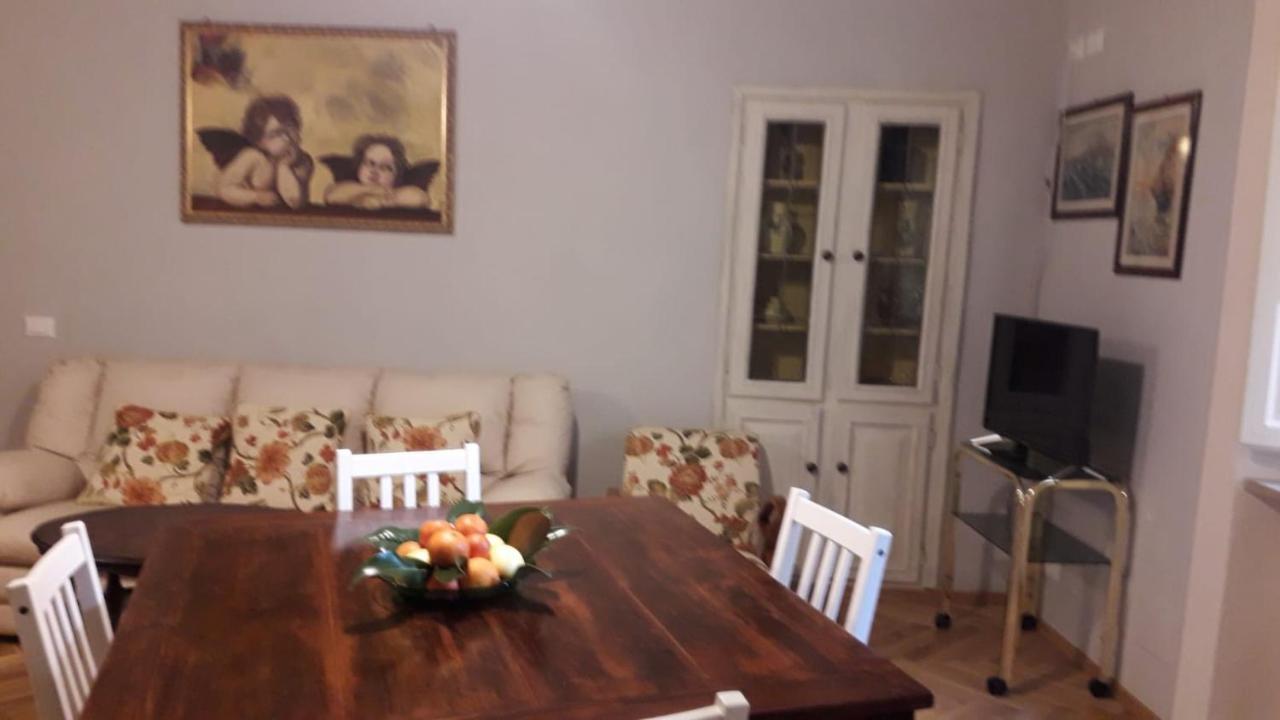 Serenella Apartment Лукка Экстерьер фото
